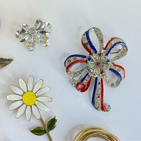 Vintage Jewelry Lot Elgin Brooch Pin Clip Rhinestone Enamel Floral Estate 10pc - Picture 6 of 10